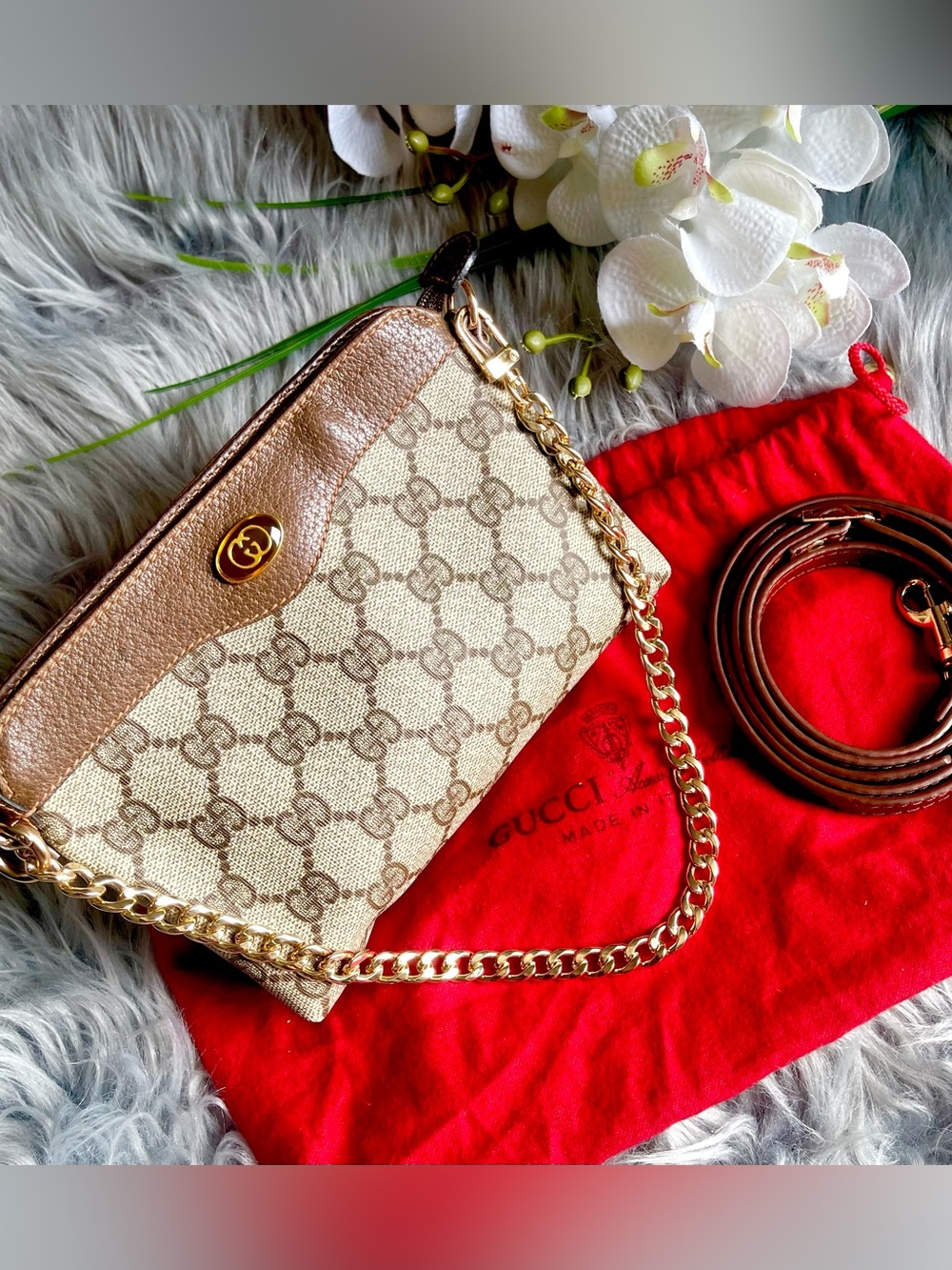 Authentic Gucci vintage GG canvas crossbody bag